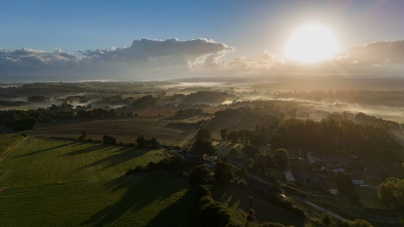 Vue aérienne à proximité de la commune de Kerien (22)