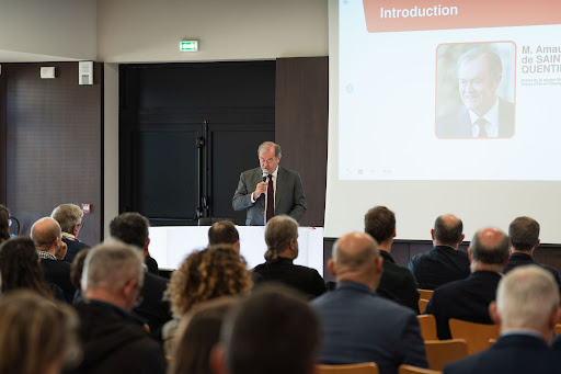 Ouverture de la conférence par M. le préfet de région Bretagne, M. Amaury de SAINT-QUENTIN